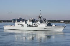 Thumbnail Image for HMCS Montreal oncontextmenu=