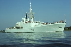 Thumbnail Image for HMCS Skeena oncontextmenu=